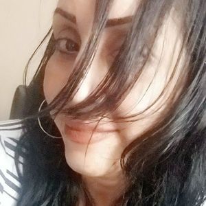 Meet your Posher, Damari